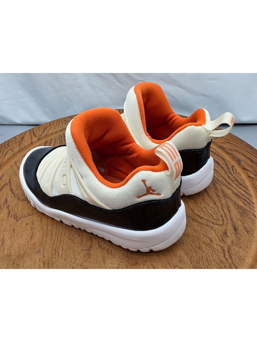 Jordan 11 Baby Slip On Sneakers Black White Orange Low Top Size 9C BQ7102-108 - Picture 5 of 13